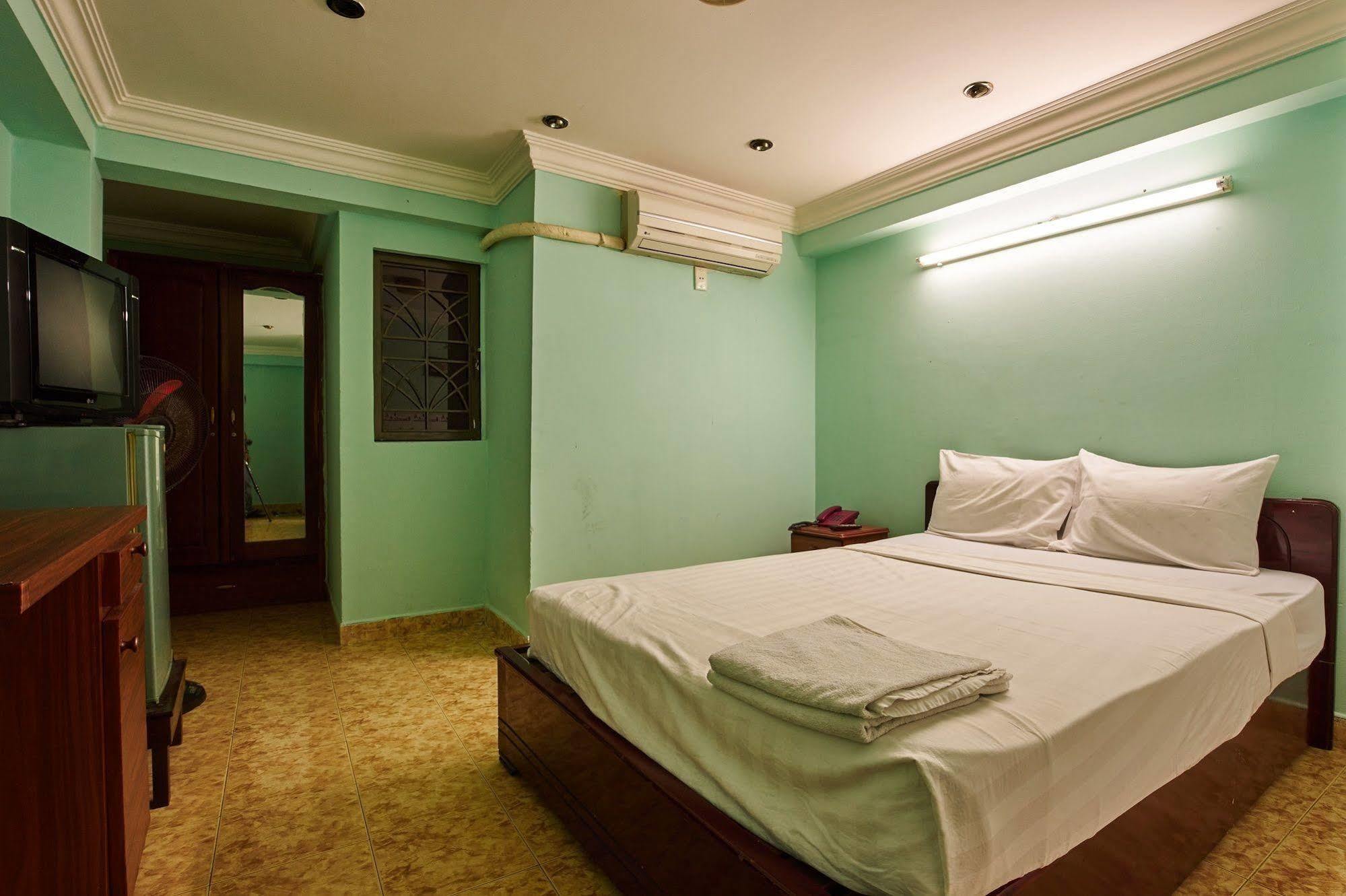 Ha Vy Hotel Ho-Chi-Minh-Stadt Exterior foto